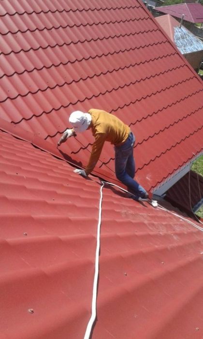 Срочный ремонт кровли . Частичный ремонт крыши. Монтаж Крыши ...