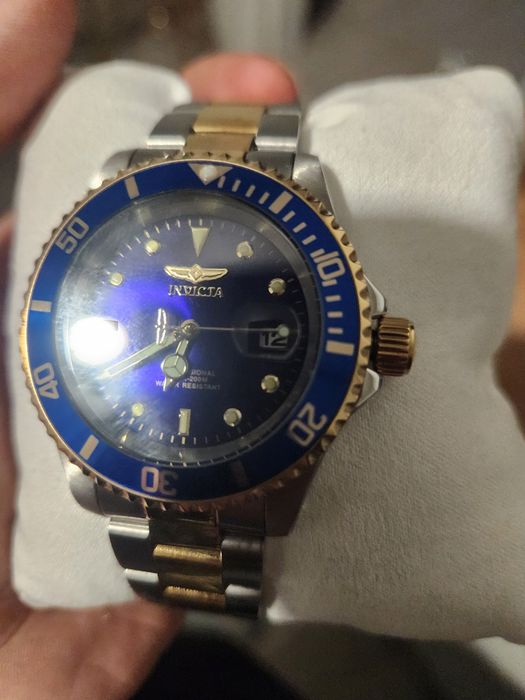 срочно часы Invicta
