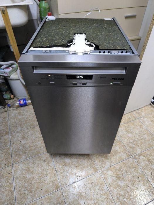 Съдомиялна Miele G 4722 SCI - на 45см. Иноксова за вграждане.