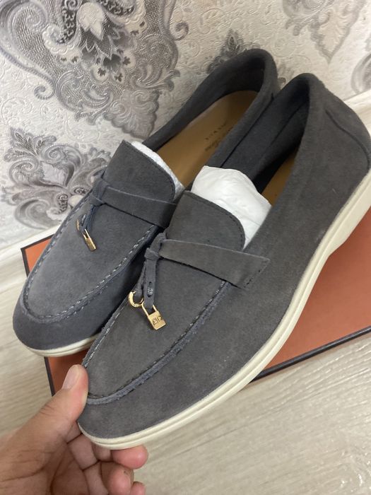 Продам лофер  замшевый