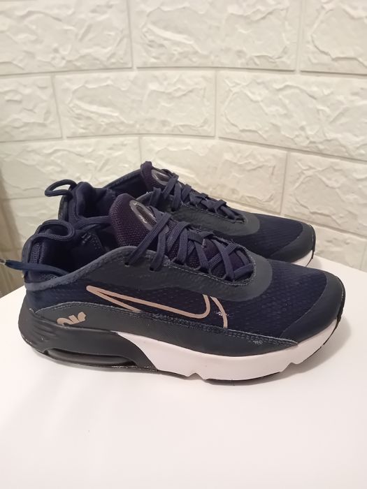 Найк 35 номер Nike