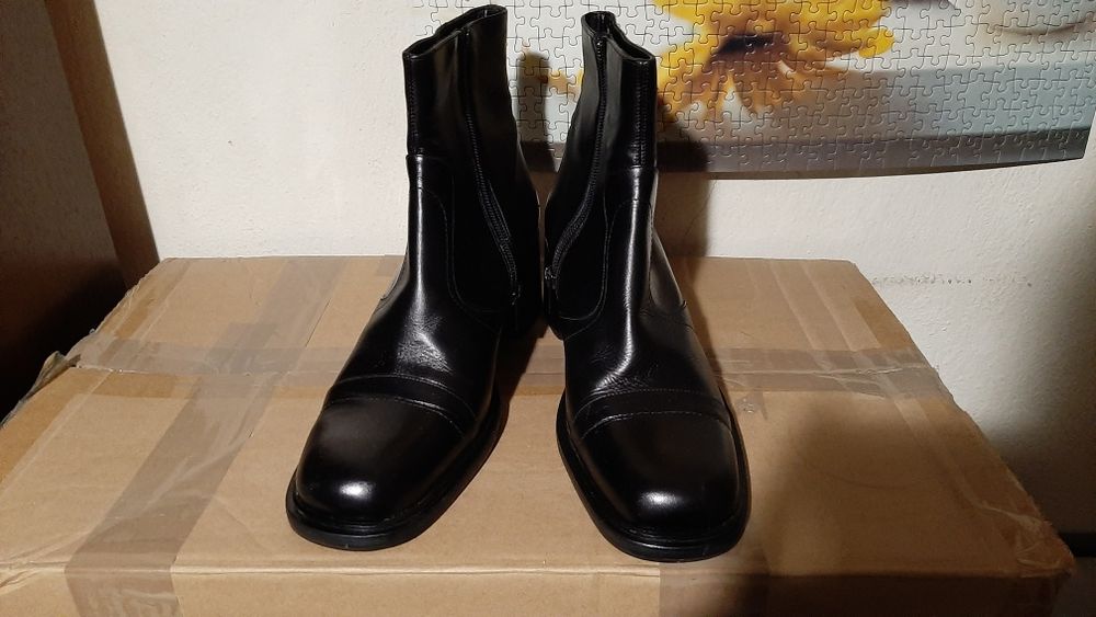 Боти, черни, 40 номер