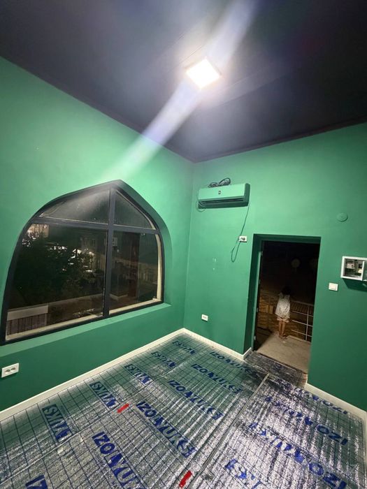 Ko’kcha masjidi yaqinida kichkina ofis