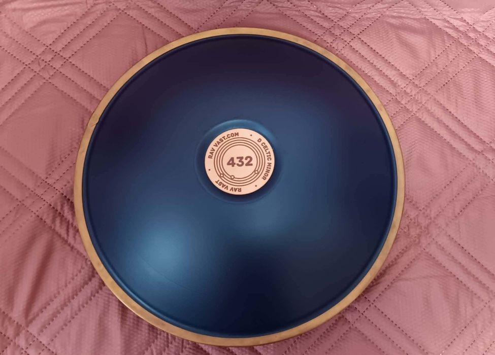 RAV Vast 432Hz D Celtic Minor – перфектно състояние, handpan инструмен