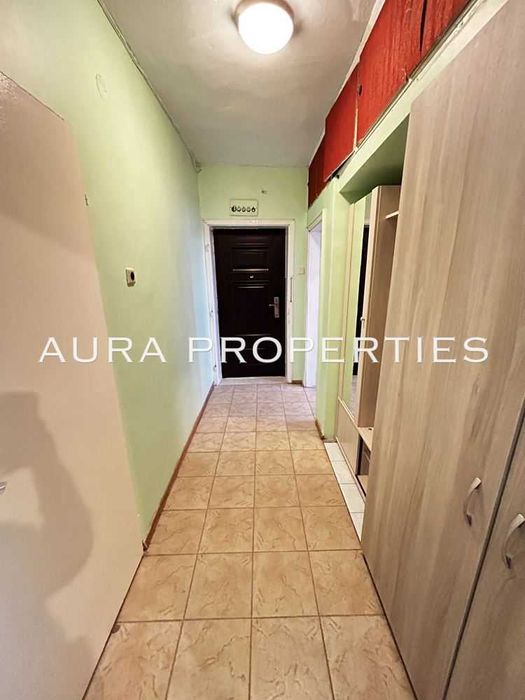 Дава се под наем Тристаен апартамент в Разград, Център - 90 кв.м за 306 € - Снимка #7