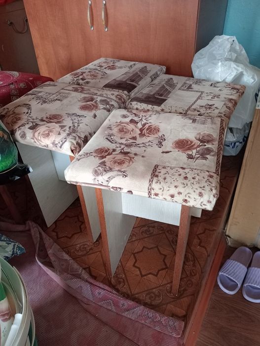 Стулья срочно дёшево