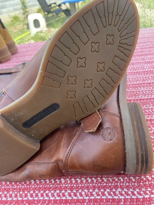 Боти и ботуши.