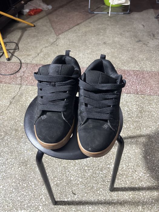 Adidasi  DC marimea 44