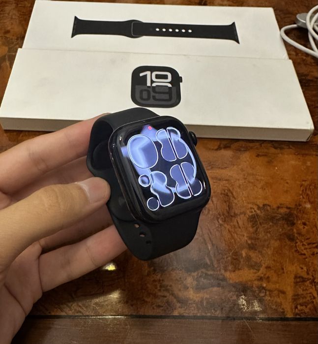iWatch 10/42 99% jet black