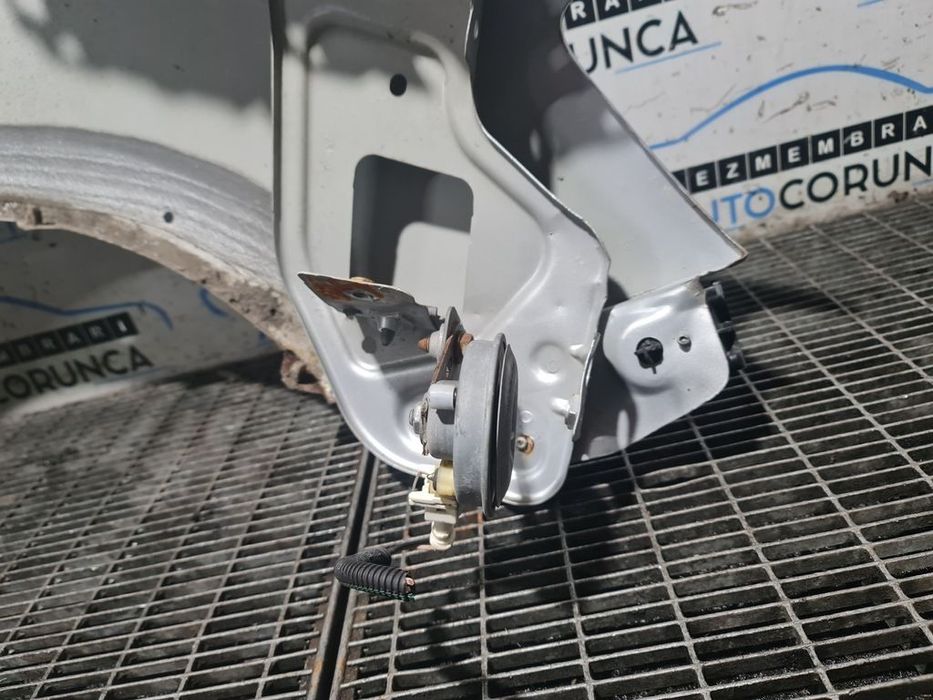 Aripa Stanga Fata Dacia Sandero 2 Stepway 2012 - 2016 4 Usi PLATINUM SILVER Ted69 (1395)