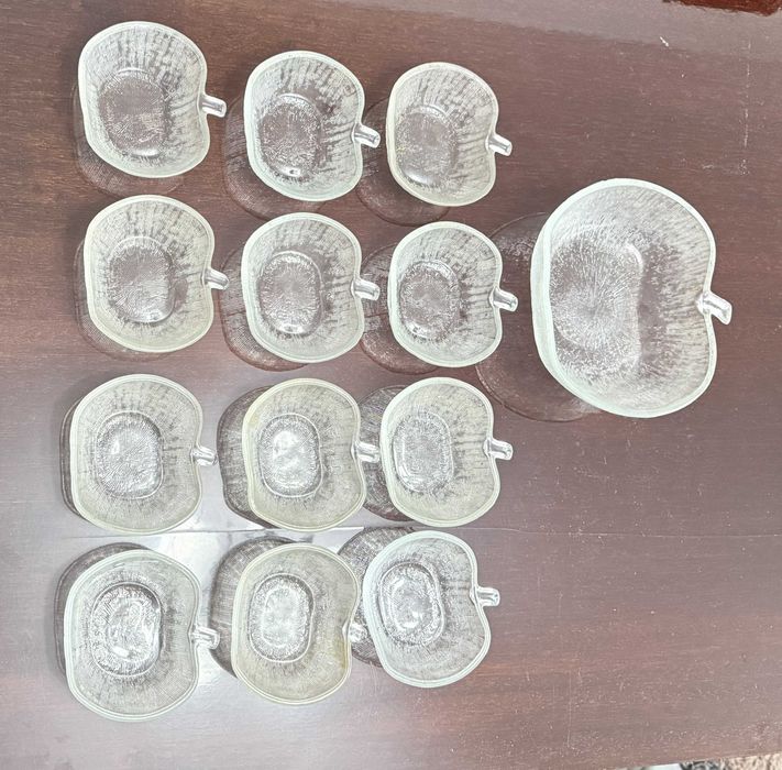 Vând serviciu de compot, înghețată, budincă etc pentru 12 persoane