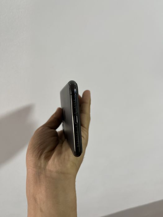 iphone 11 pro max 64/71