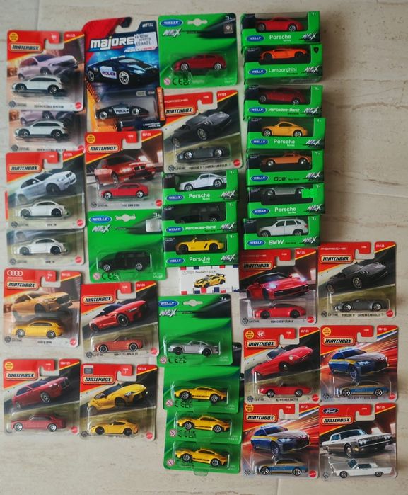 Колички hot wheels и matchbox