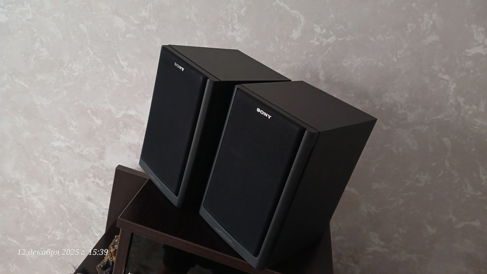 Колонки Sony Pixy