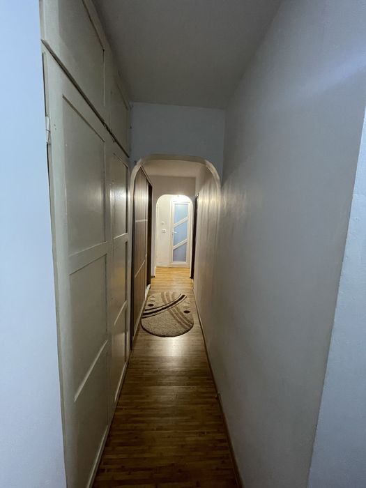 Închiriez Apartament - zona I-uri.