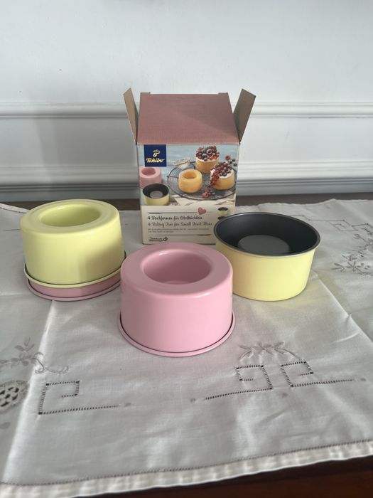 Посуда .форма для кексов.