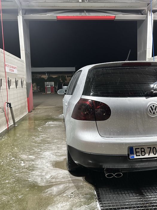 Продава се Голф 5