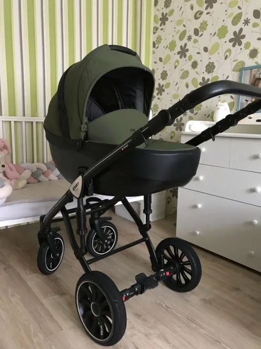 Продам коляску 2 в 1 Anex Sport