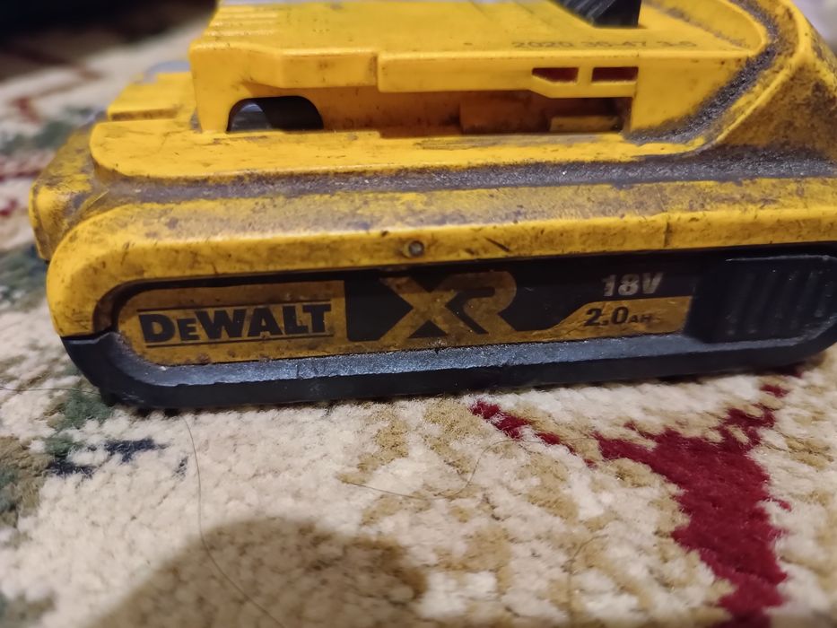 DeWalt  аккумулятор ботореа продам