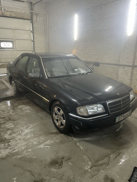 Мерсседес бенц С180