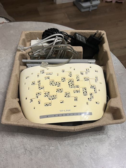 Роутер TP-Link TD-W8968