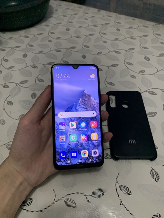 Продам Redmi Note 8 64gb