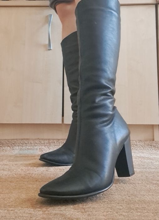 Дамски ботуши с ток от естествена кожа