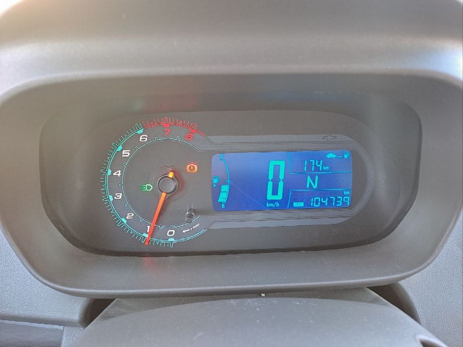 Chevrolet cobalt sotiladi