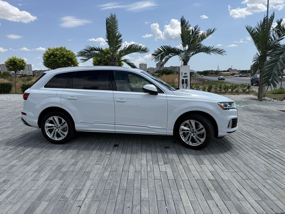 Audi Q7 2021 Quattro Premium 55 TFSI