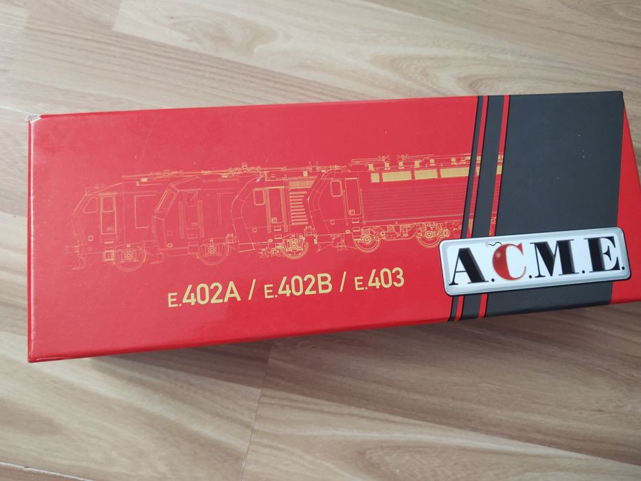 Locomotiva electrica 60385 Frecciabianca epoca VI