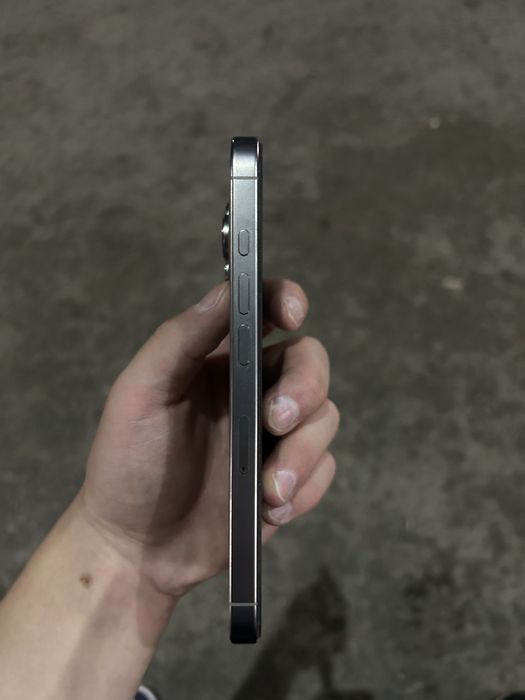 iphone 16 pro продам
