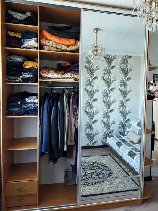 Продается шкаф купе