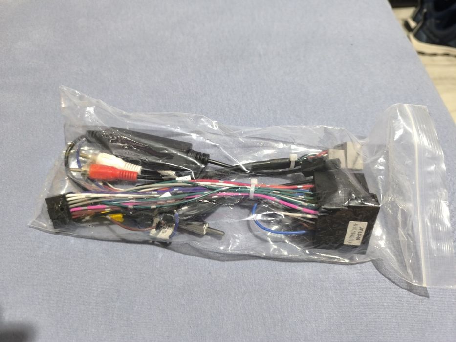 Автомагнитола Teyes на Весту б/у