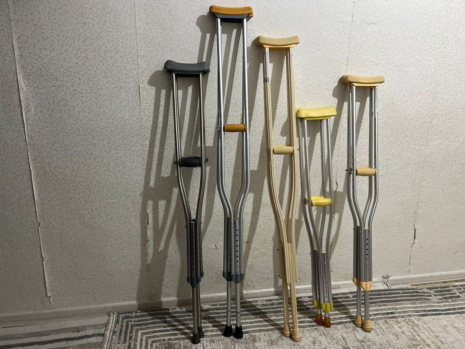 Костыли подмышечные