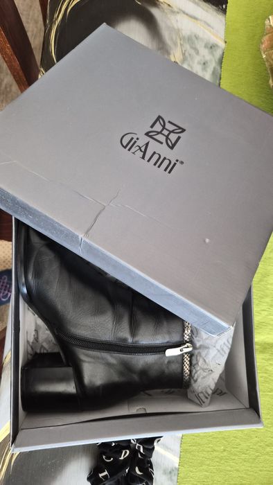 Дамски боти Gianni