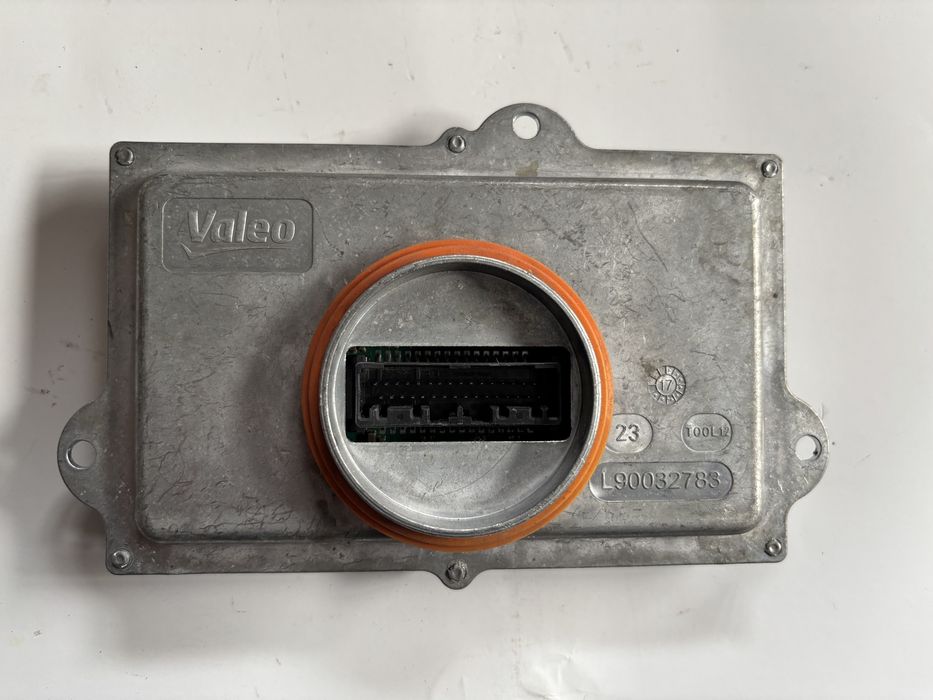 Баласт модул за фар на Пежо 3008 5008