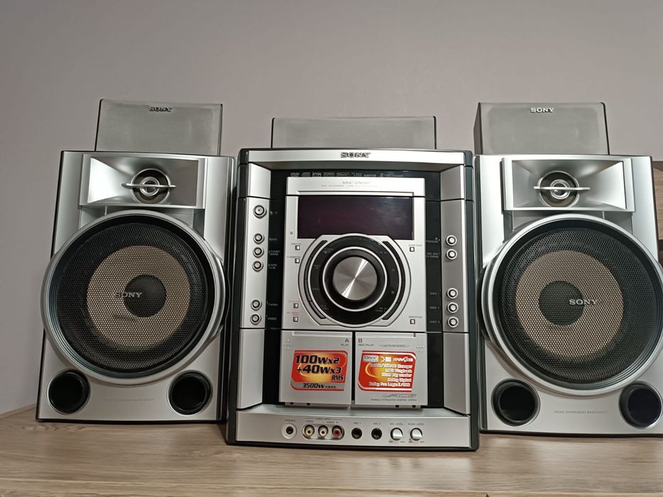 Музыкальный центр Sony