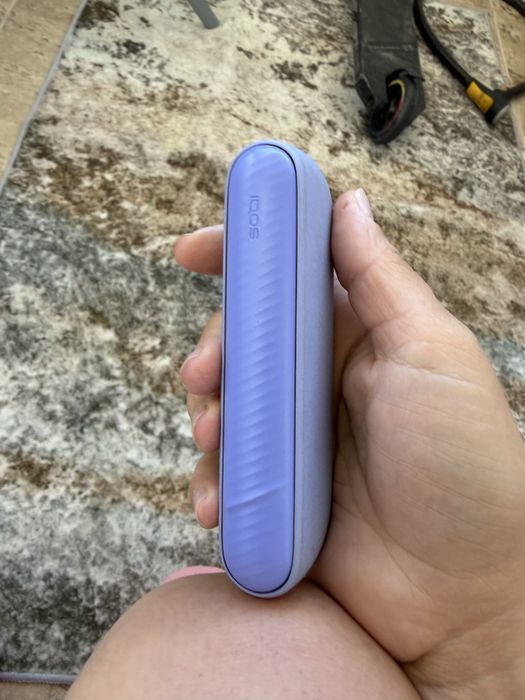 Iqos Iluma folisita merge foarte bine si tine incarcata pana la 2 zile