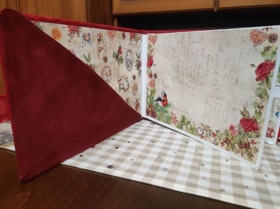 Коледен албум на тема ,,Коледа"