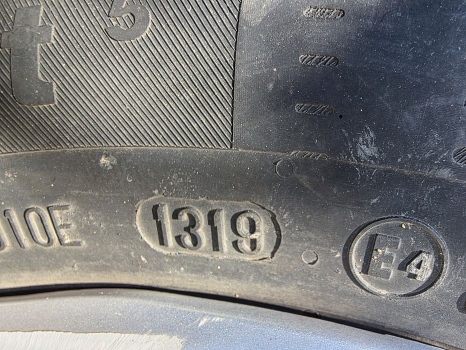 Vând set de 4 anvelope Continental EcoContact 6, dimensiunea 185/65 R15 92T XL (Extra Load)