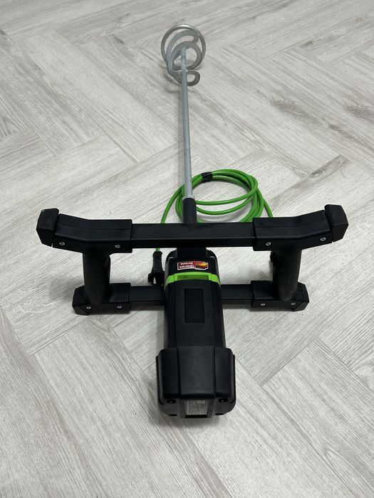 Eibenstock mixer de material