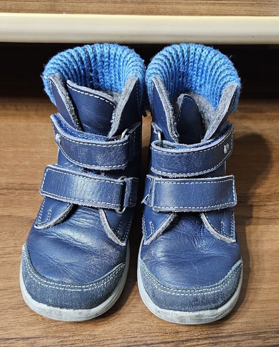 Продам детские демисезонные ботинки