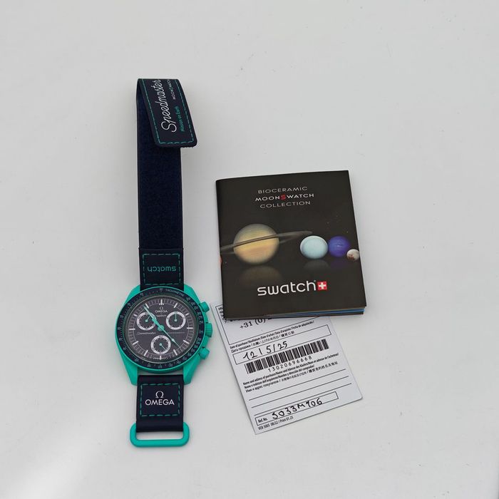 Swatch Omega Speedmaster MISSION ON EARTH