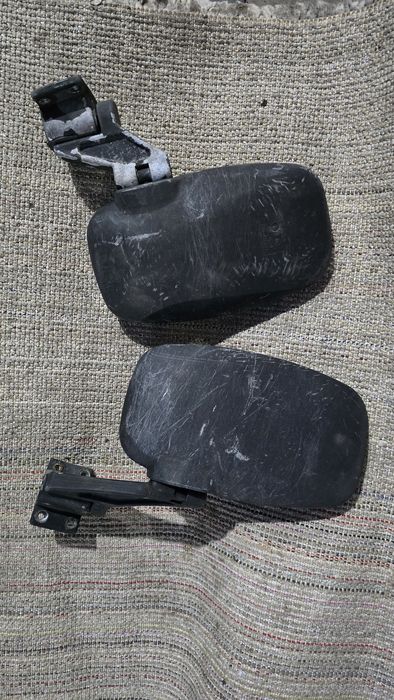 . Уаз.запчасти каропка