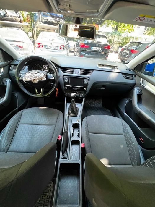 Skoda Octavia 2019, 1.6 diesel , km 107672 detalii pe autoavariat-ro