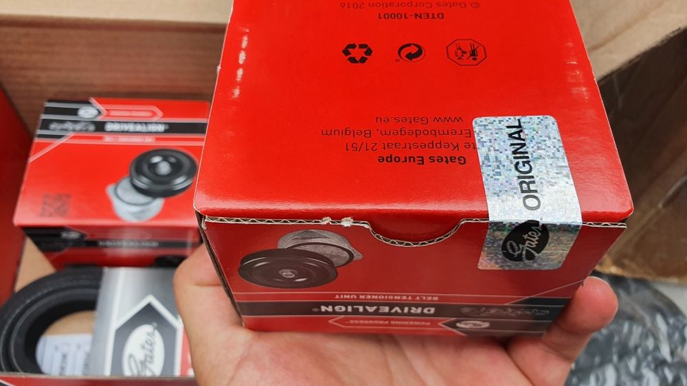 Mercedes Benz W203 C270 cdi (пистов ремък + 2 бр. ролки)