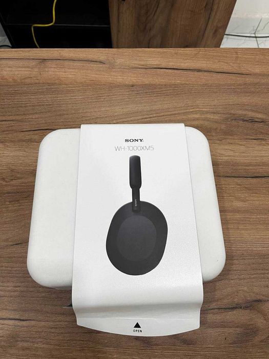 Наушники Sony WH-1000XM5 Состояние как новое
