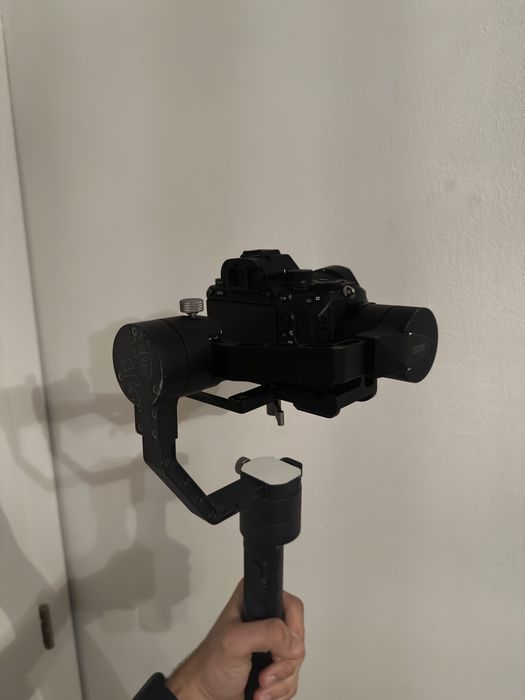 Vând stabilizator zhiyun crane 2 utilizat