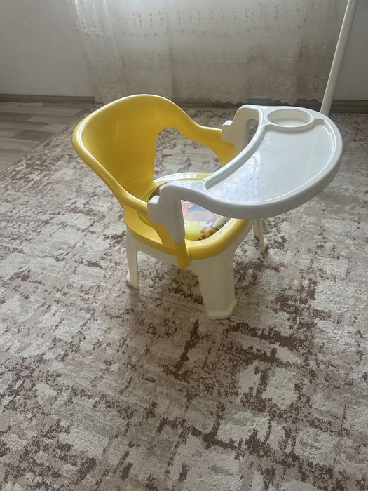 Стол для кормления