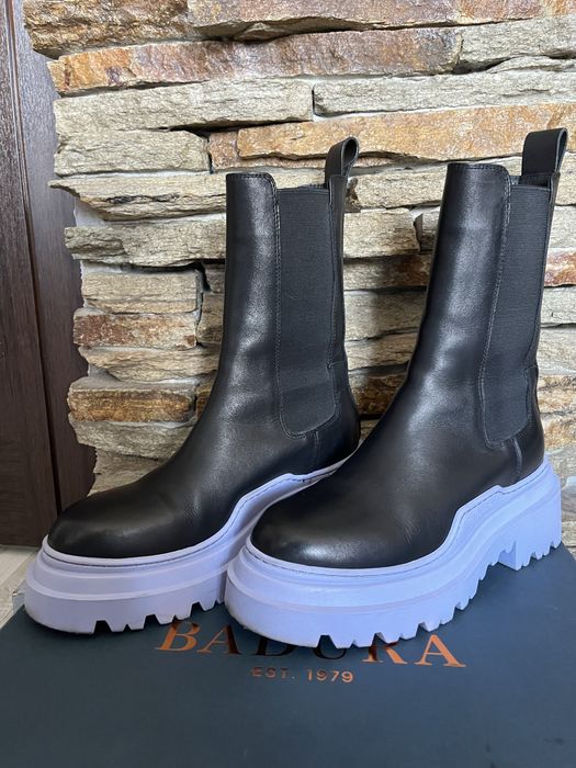 Боти от еко кожа 38 номер, Badura